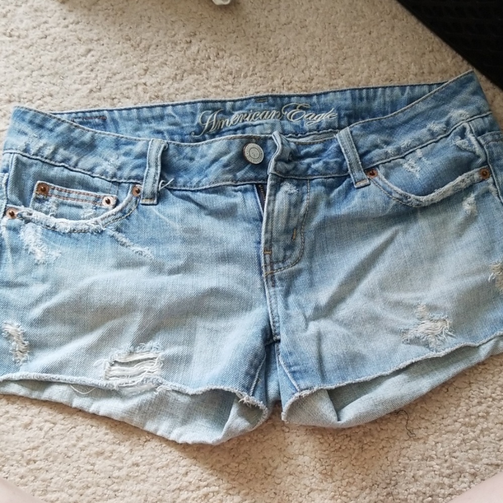 Size 2 American eagle shorts